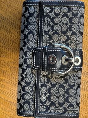 Coach Black and Gray Signature Buckle Wallet